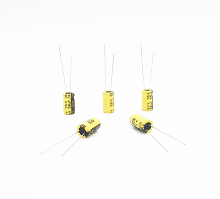 Condensatori elettrolitici di esr del cavo radiale ad alta temperatura basso del condensatore 56UF35V