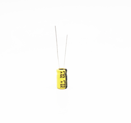 Condensatori elettrolitici di esr del cavo radiale ad alta temperatura basso del condensatore 56UF35V