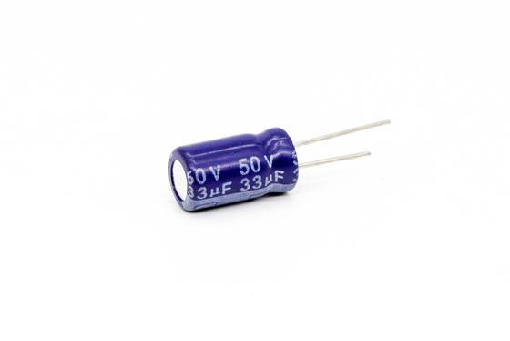condensatore di alluminio basso ad alta frequenza del condensatore miniatura esr di 33uf50v 6.3x11