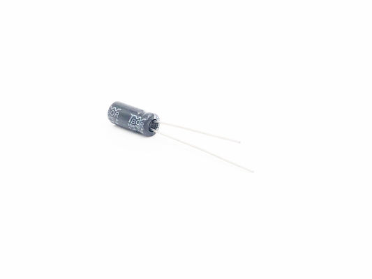 Condensatori elettrolitici 1UF25V 5X11mm del cavo radiale di ISO9001 RoHS
