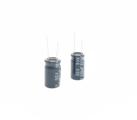 Condensatori elettrolitici di alluminio radiali di SMR 220UF 50V 10X17MM