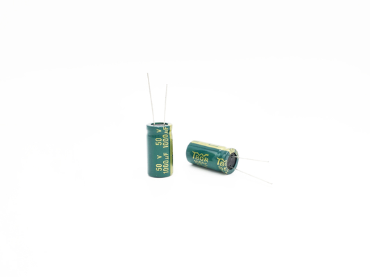 condensatore 1000 uF ad alta frequenza della luce di 13X25mm LED un condensatore da 50 volt