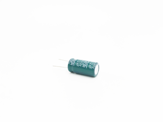 Condensatore elettrolitico radiale verde 8.2UF400V 10X20mm TW BOR