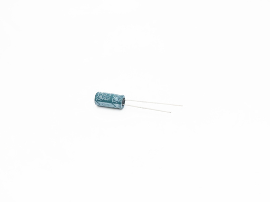 Condensatore basso dei condensatori elettrolitici 8X16MM 10UF 200V di RoHS esr