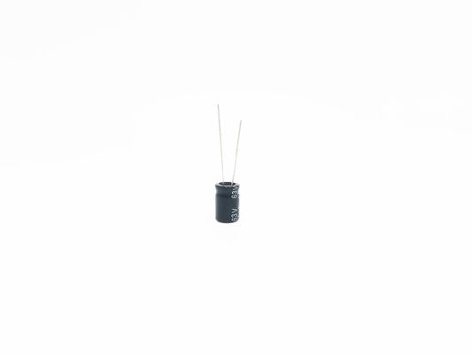 ISO14001 condensatore miniatura 47UF 63V 8X12MM Al Electrolytic Capacitor