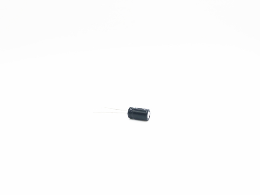 Condensatori elettrolitici di alluminio 100UF63V 8X14mm