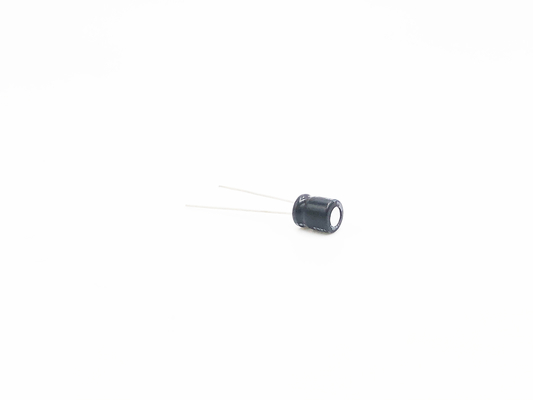 Condensatore miniatura 220UF16V 6.3X11mm del cavo radiale