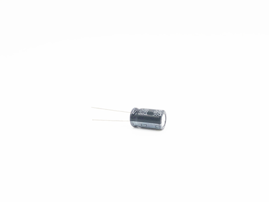 Tipo radiale del condensatore miniatura di 220UF50V 10X17mm