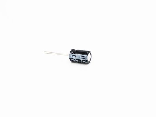 Condensatori elettrolitici radiali miniatura del condensatore 330UF35V 10X15mm della TW BOR