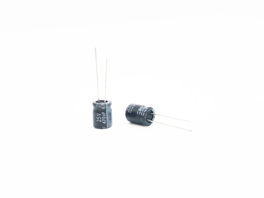 ore elettrolitiche miniatura dei condensatori 470uf 25v di 10X13mm le 2000 caricano la vita