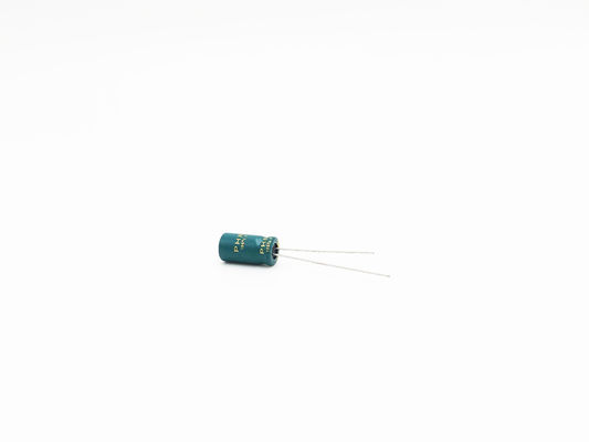 Cilindro 4.7UF 250V Al Electrolytic Capacitor 8x9MM ISO9001