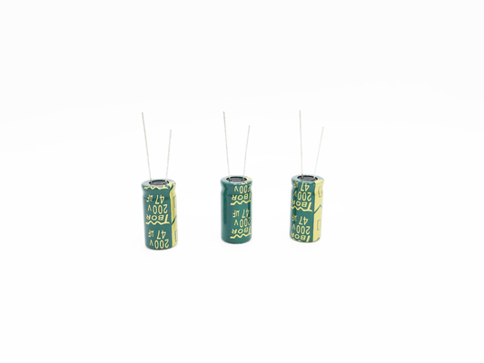 Condensatore 13x16mm di capacità elevata PHR 47uf 200v per la luce del LED